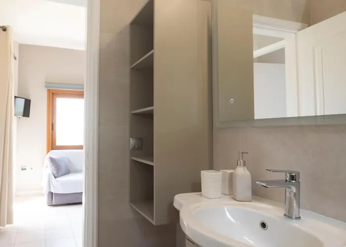 Panorama Gialovas Apartment *